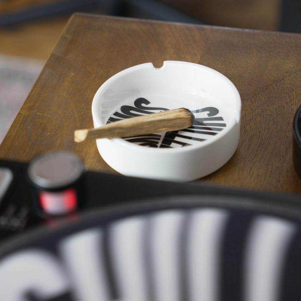 White Ashtray - Chilled Sundays™ by Eugenio Izzi_0010_DSC00128